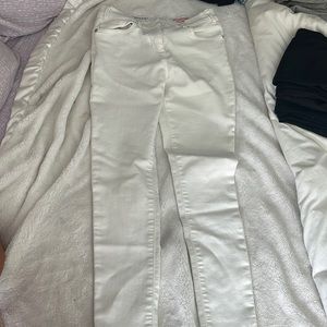 white jeans barely worn